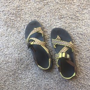 Woman’s Chacos size 9